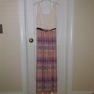 Lily Rose Patterned Maxi Dress